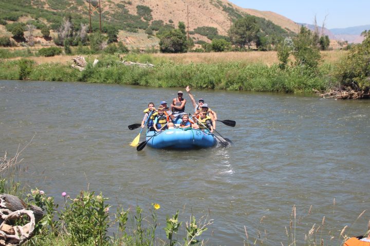 Privately guided paddle rafting on the Weber River with transportation from Morgan